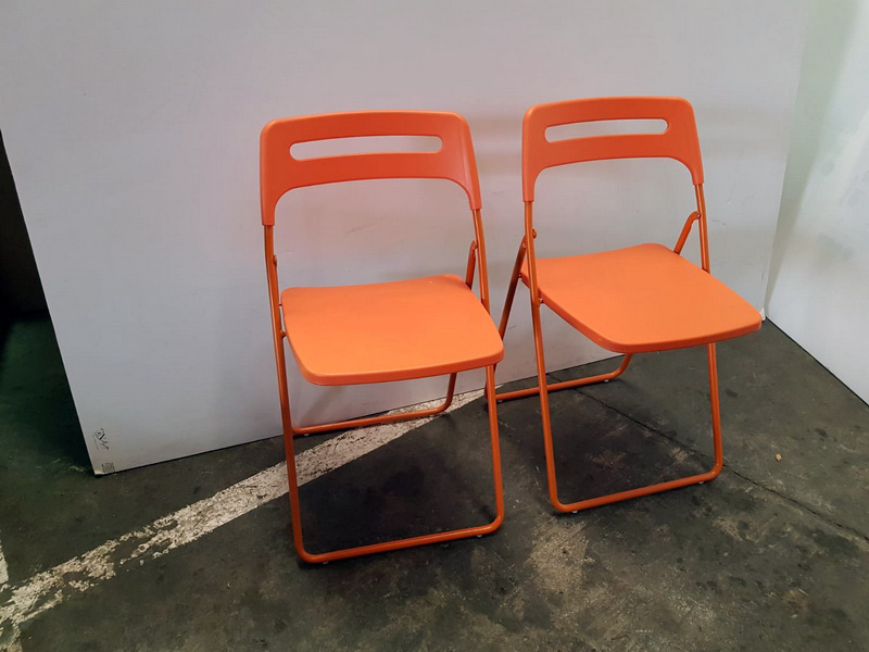 conjunto mesa-2 sillas mesa 71xo65 1u silla 85x35x35 2u